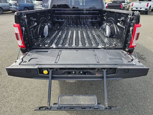 Used 2023 Ford F150 Lariat w/ FX4 Off-Road Package AWD/4WD image 23