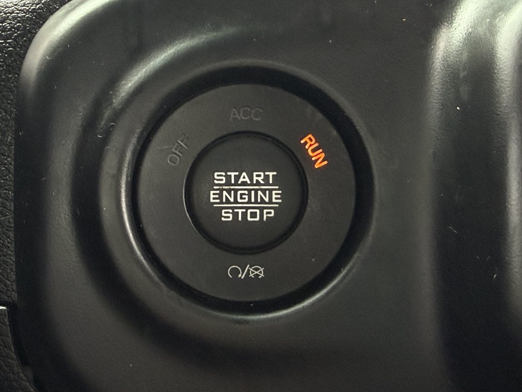 Used 2023 Jeep Gladiator Sport AWD/4WD image 21