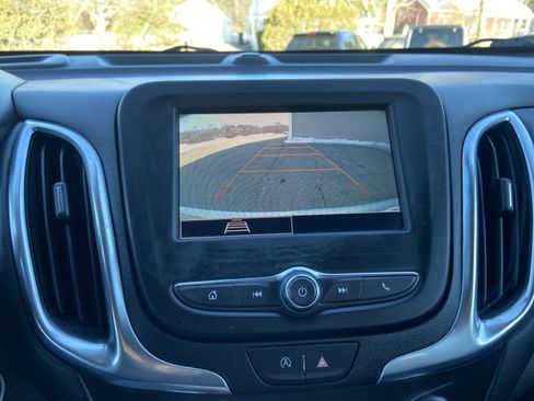 Used 2022 Chevrolet Equinox LT image 20