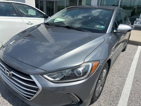 Used 2018 Hyundai Elantra Value Edition FWD image 2