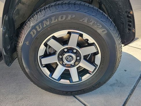 Used 2021 Toyota 4Runner TRD Off-Road Premium image 9