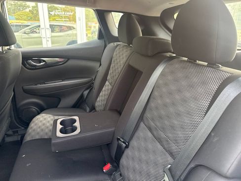 Used 2022 Nissan Rogue Sport SV AWD/4WD image 10