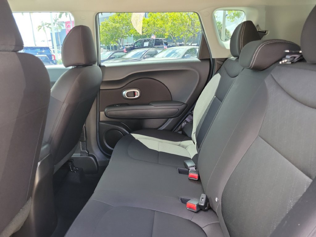 Used 2019 Kia Soul FWD image 16