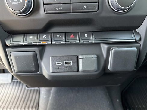 New 2026 Chevrolet Silverado 1500 Custom image 18