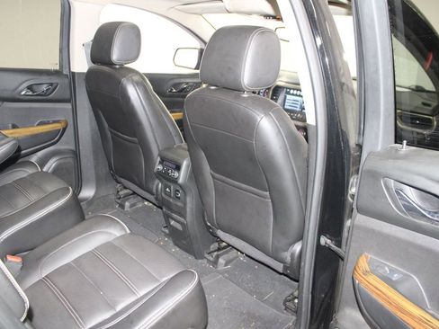 Used 2017 GMC Acadia Denali image 25