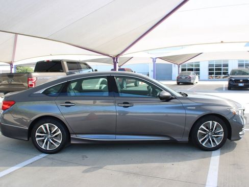 Used 2020 Honda Accord EX image 7