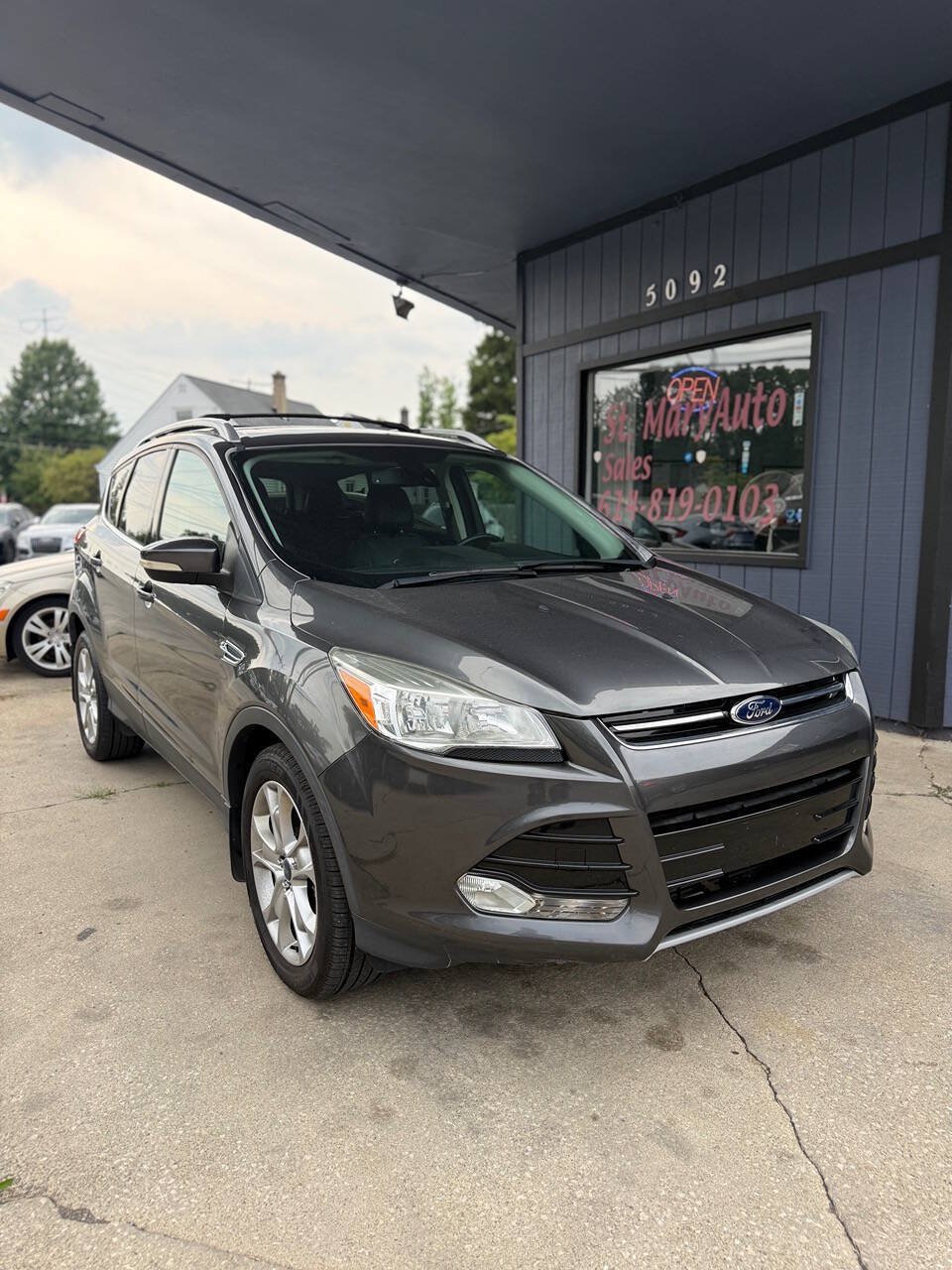 Used 2016 Ford Escape Titanium AWD/4WD image 1