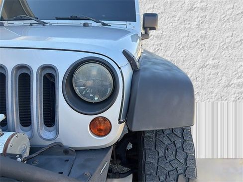 Used 2010 Jeep Wrangler Unlimited Sport image 9
