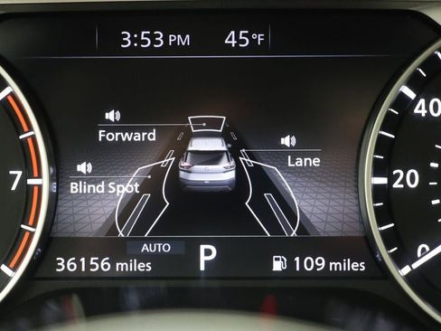 Used 2023 Nissan Rogue SV w/ SV Premium B Package image 18