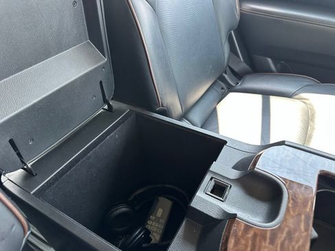 Used 2019 Nissan Armada Platinum w/ Captain's Chairs Package AWD/4WD image 44