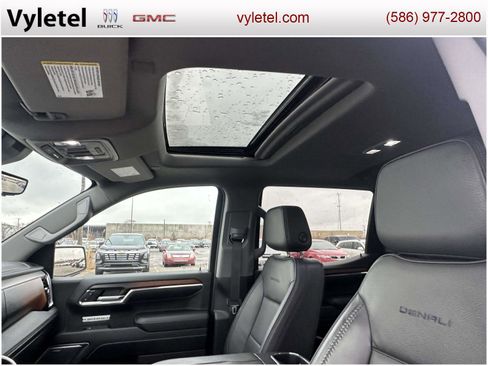 Used 2024 GMC Sierra 1500 Denali w/ Denali Reserve Package image 22