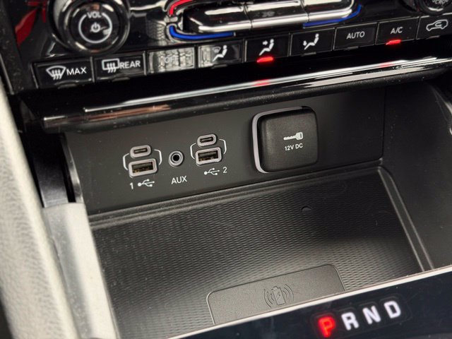 Used 2025 Jeep Grand Cherokee 4WD image 28