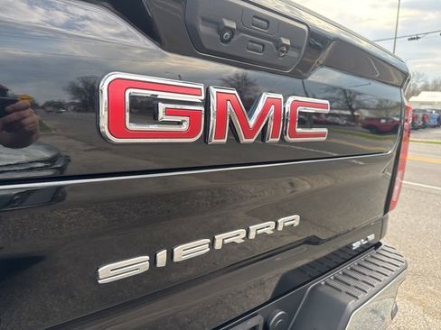 Used 2025 GMC Sierra 2500 SLE w/ SLE Convenience Package AWD/4WD image 16