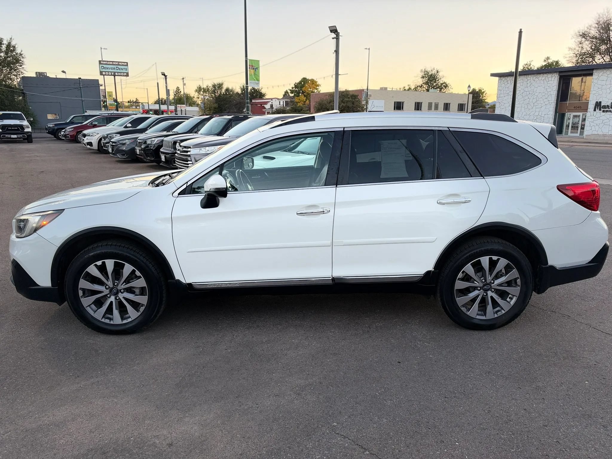 Used 2018 Subaru Outback 3.6R Touring AWD/4WD image 6