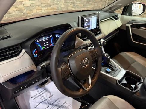 Used 2021 Toyota RAV4 Limited w/ Limited Grade Weather Package AWD/4WD image 13
