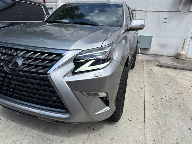 Used 2020 Lexus GX 460 Premium w/ Premium Package AWD/4WD image 2