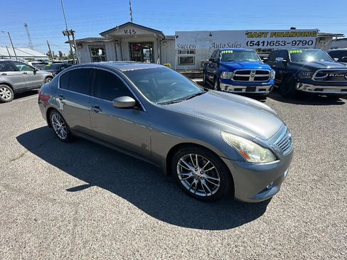 Used 2013 INFINITI G37 Journey w/ Premium Pkg RWD image 2