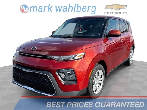 Used 2020 Kia Soul LX image 1