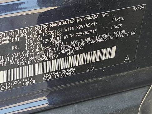 Certified 2025 Toyota RAV4 XLE AWD/4WD image 31