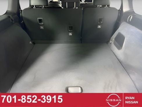 Used 2024 Jeep Grand Cherokee Overland image 7