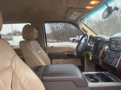 Used 2013 Ford F250 Lariat w/ Chrome Pkg image 15
