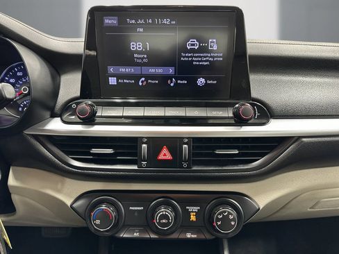 Used 2022 Kia Forte LXS FWD image 19