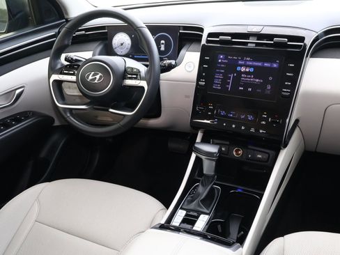 Used 2023 Hyundai Tucson SEL w/ Convenience Package image 9