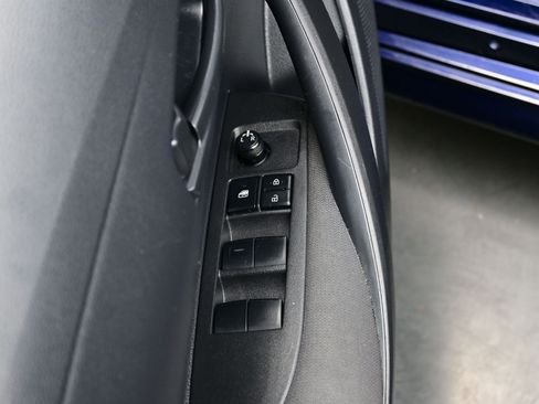 Used 2023 Toyota Corolla LE image 10