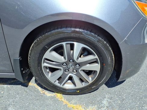 Used 2014 Honda Odyssey Touring image 11
