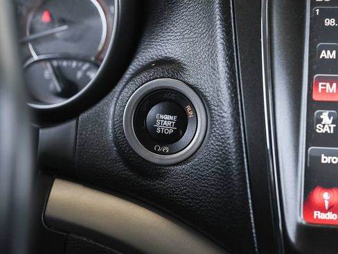 Used 2018 Dodge Journey Crossroad FWD image 28