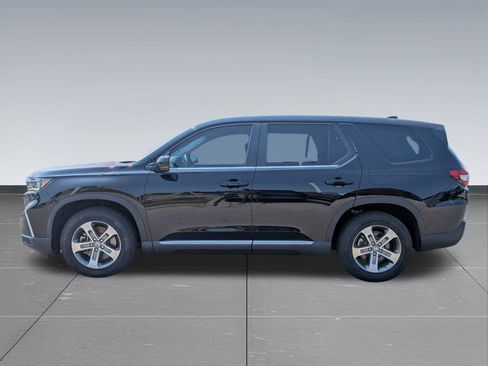 Used 2025 Honda Pilot EX-L image 2
