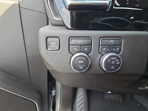 New 2026 GMC Sierra 1500 Elevation image 54