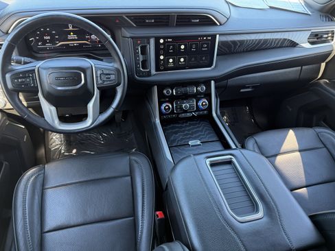 Used 2022 GMC Yukon Denali image 13