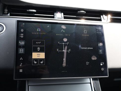 Used 2024 Land Rover Range Rover Evoque S AWD/4WD image 29
