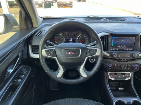 Used 2022 GMC Terrain SLE w/ Driver Convenience Package FWD image 25