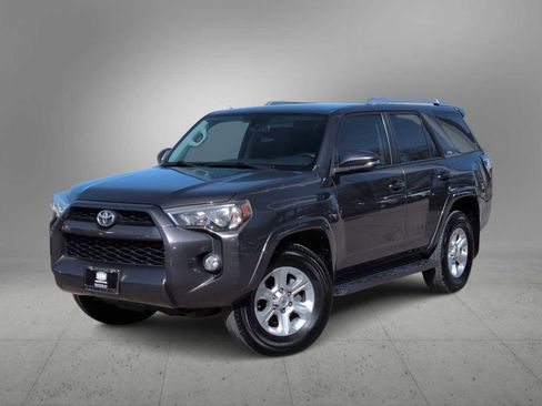 Used 2017 Toyota 4Runner SR5 Premium image 1
