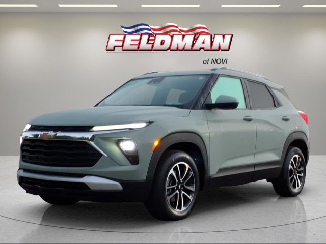 Used 2025 Chevrolet TrailBlazer LT w/ Convenience Package AWD/4WD image 1