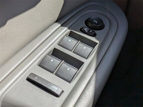 Used 2014 GMC Acadia SLE image 23