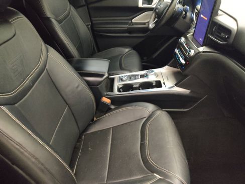Used 2020 Ford Explorer ST w/ ST Street Pack AWD/4WD image 21