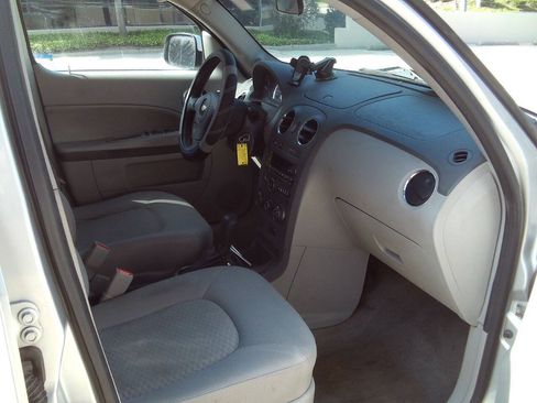 Used 2010 Chevrolet HHR LT FWD image 19