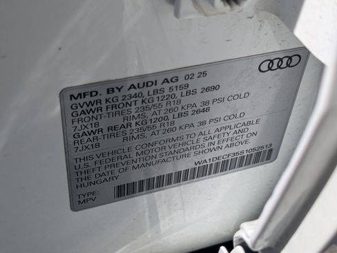 Used 2025 Audi Q3 2.0T Premium AWD/4WD image 35