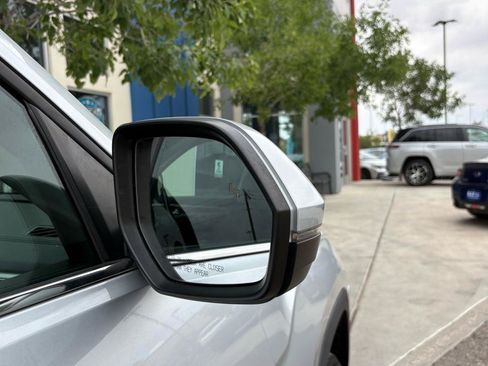 Used 2018 Volkswagen Atlas SE FWD image 3
