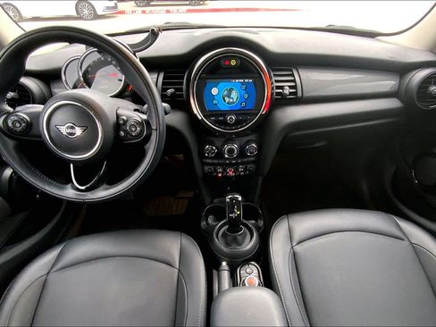 Used 2021 MINI Cooper 4-Door Hardtop image 15