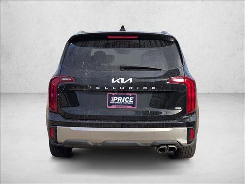 Used 2025 Kia Telluride S image 6