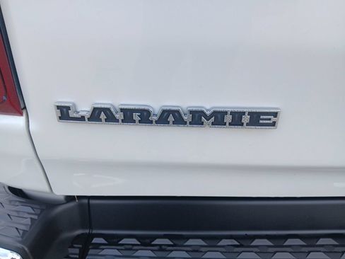 Used 2022 RAM 1500 Laramie AWD/4WD image 10