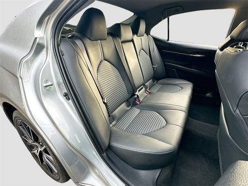 Used 2023 Toyota Camry SE image 24