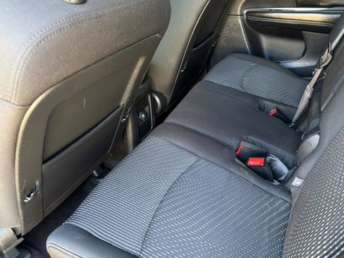 Used 2020 Dodge Journey SE w/ SE Popular Equipment Group FWD image 13