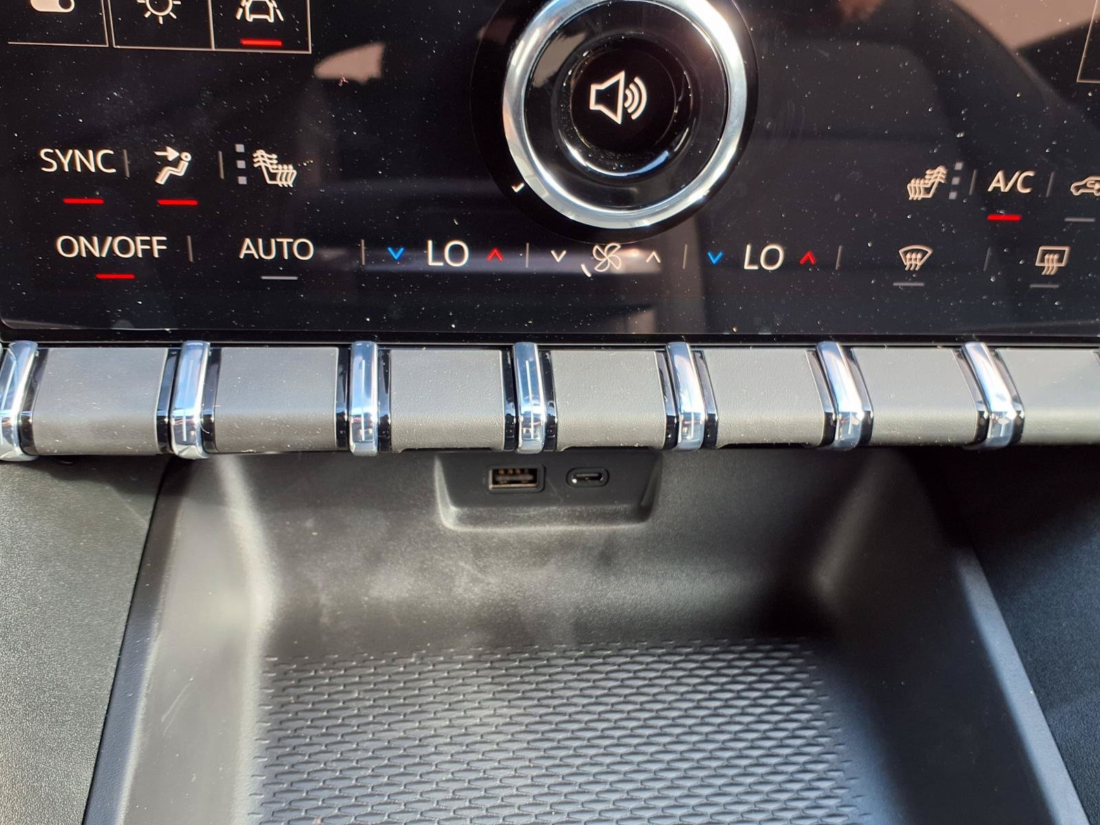 New 2027 GMC Terrain AT4 AWD/4WD image 5