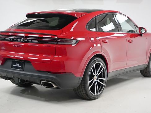 Certified 2025 Porsche Cayenne Coupe image 10