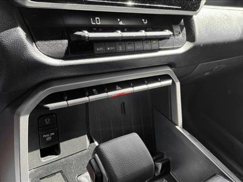 Used 2025 Toyota Tundra SR5 AWD/4WD image 15